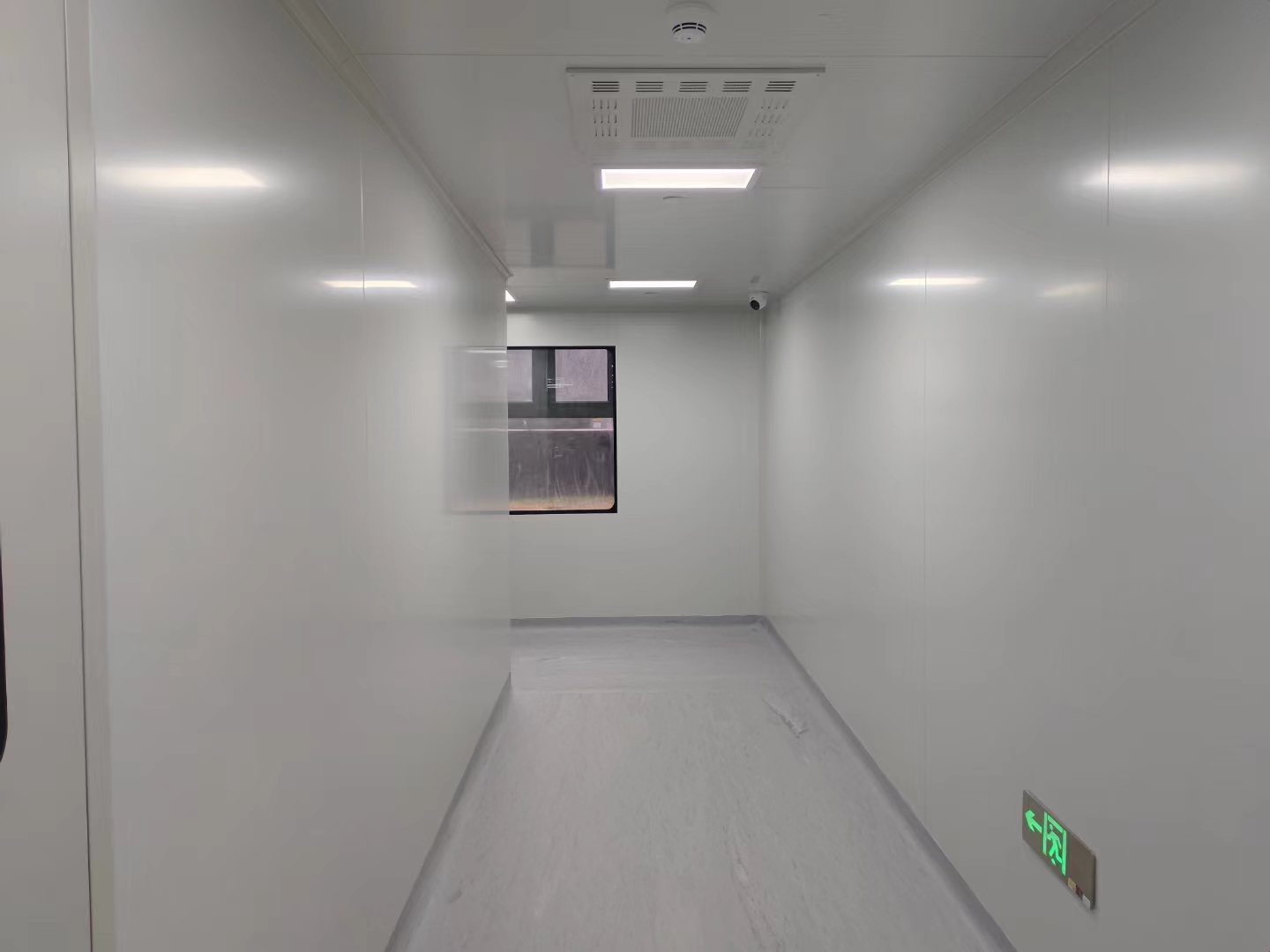 江蘇常熟萬級(jí)GMP潔凈車間裝修