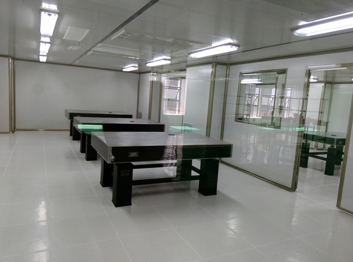 實驗室裝修工程凈化燈案例