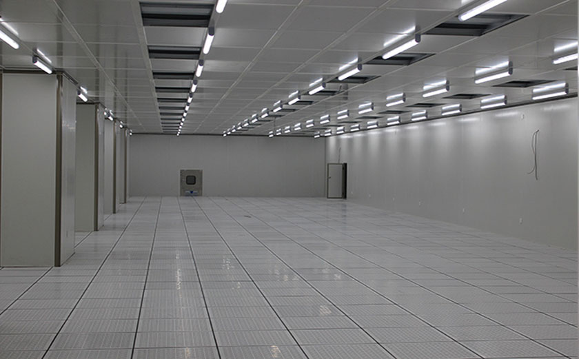 百級(jí)垂直單向流潔凈車(chē)間圖片