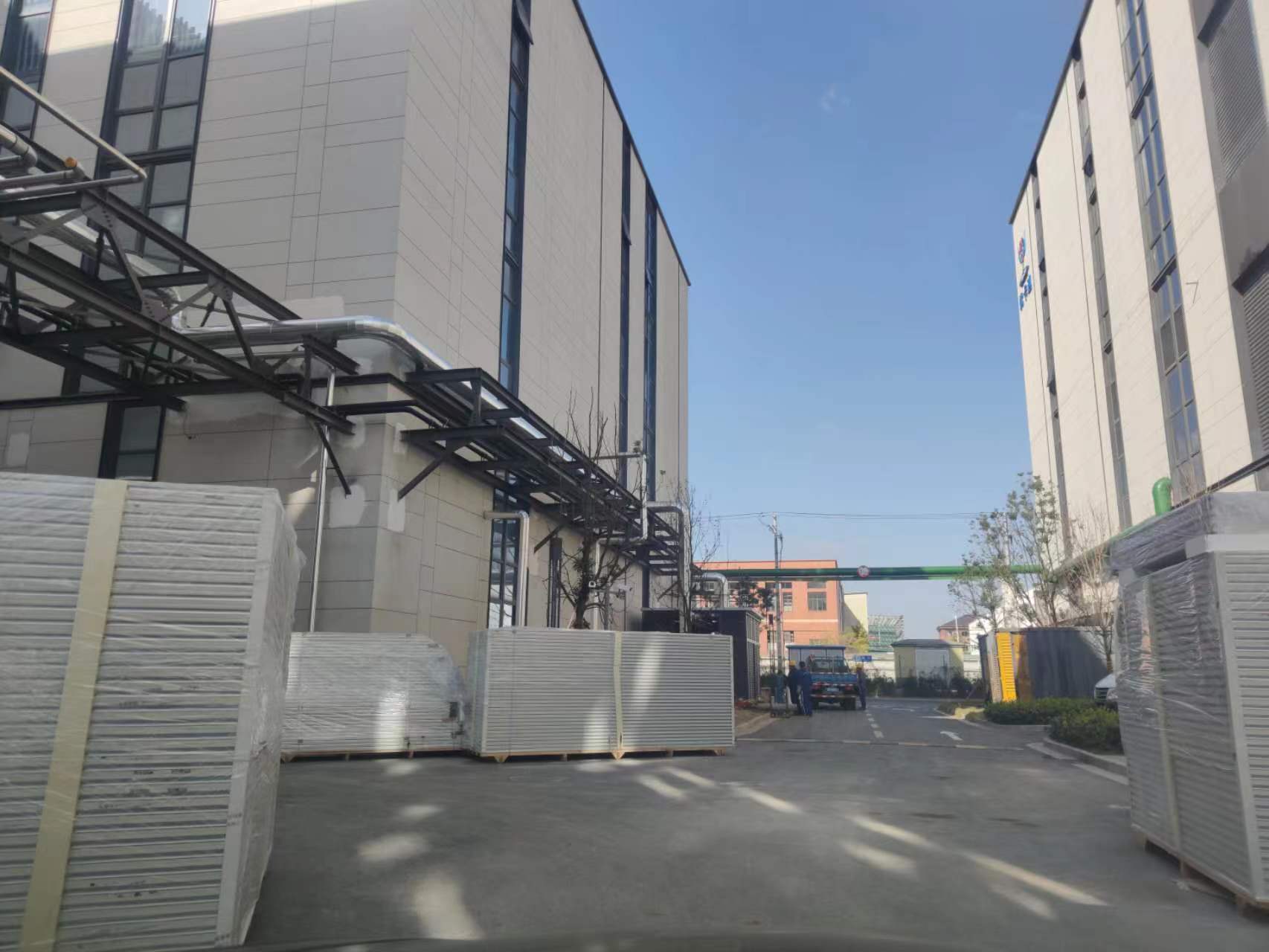 凈化車間裝修風管安裝施工圖片